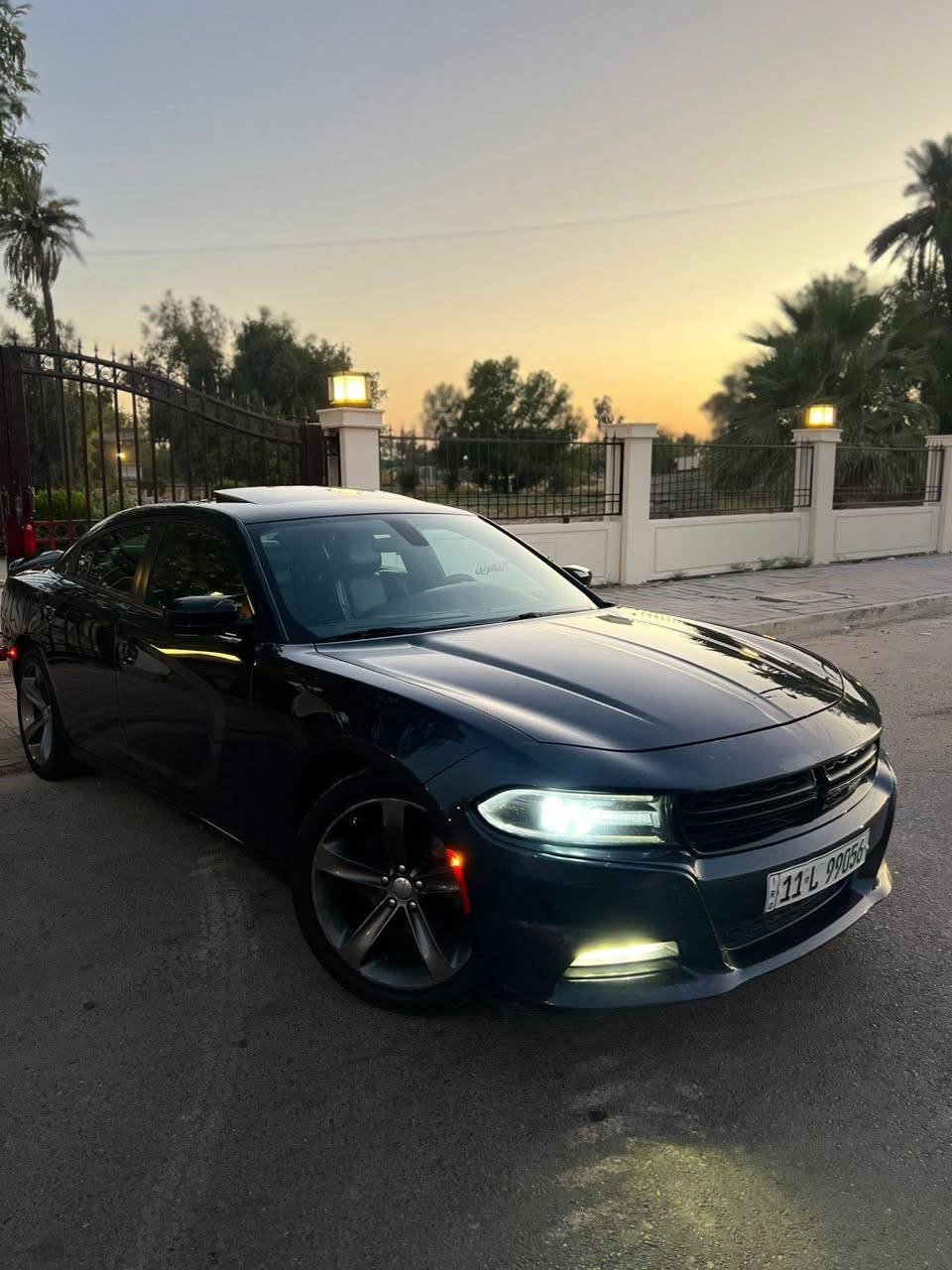 جارجر sxt plus 
موديل 2019
مواصفات
فتحة
داخل جلد
كشنات تحكم ذاكره
كشنات تدفئة تبريد
وتحكم ستيارن 
وبصمة واحدة
حادثها جاملغ الخلفي والباب جهة سايق
وبيها جاملغ امامي جهه صدر مبدل اهنا بالعراق والباقي مكفول 
سيارة بغداد باسمي تحويل ثاني يوم 
السعر 195 وبيها مجال سونار موجود العنوان الكاظمية الظباط *********** بغداد, العراق
