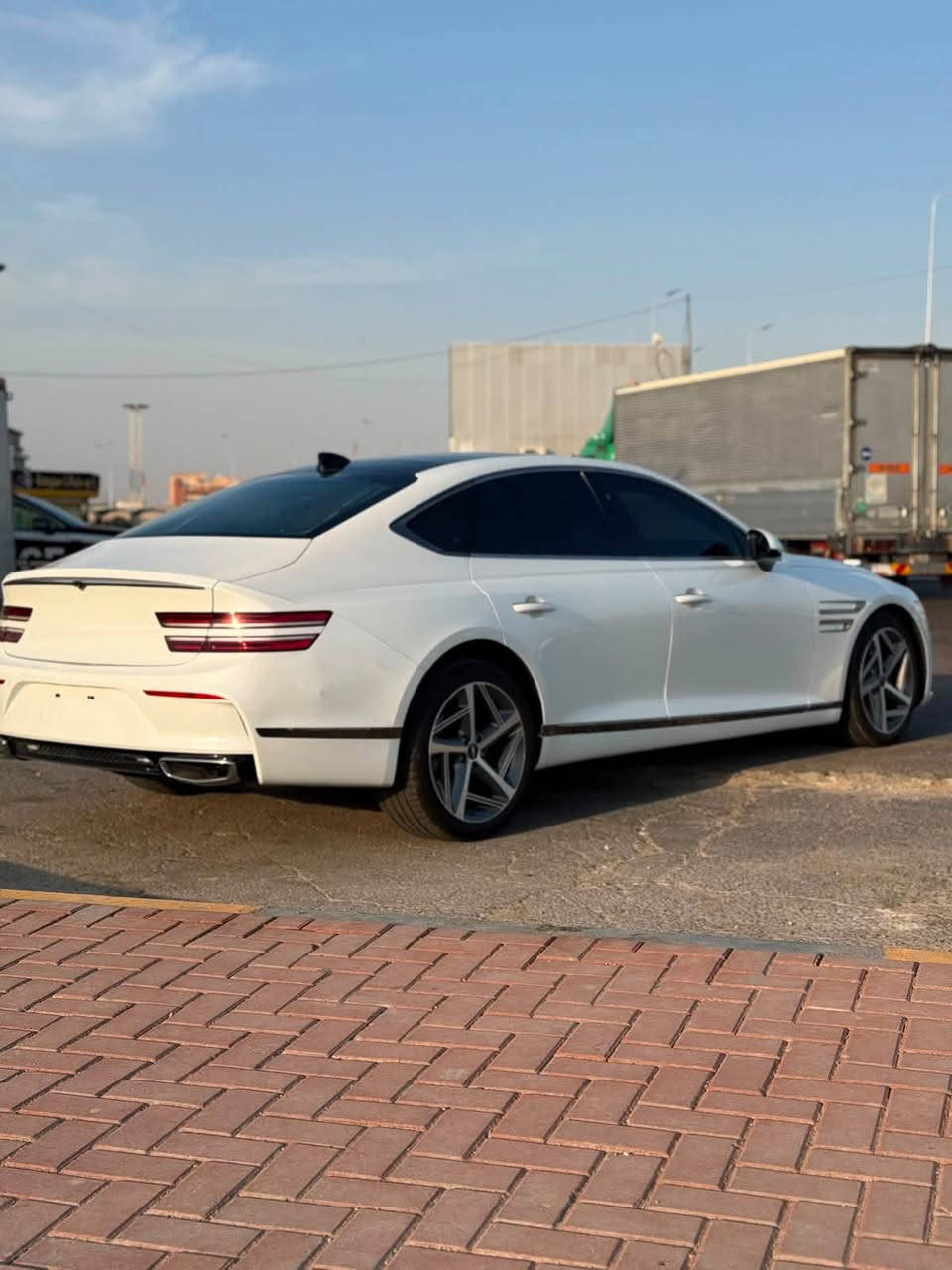 جينسز G80 برستيج
5 كامرات ورادرات وشاشه ليزريه كشنات كهرباء وتبريد تدفئة وخزن ميموري وكشن السائق مساج ستيرن كهرباء بردة خلفيه وتشغيل عن بعد وصندق كهرباء شفط و تقديم وترجيع على البصمة اشاير يرحيب بالمري حساسات امامي وخلفي وبصمة ابواب
موديل 2024
شهداء بصرة

***********
