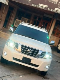 NISSAN (PATROL)2015 PLATINUM🧿🧿🧿 پاتڕۆل٢٠١٥پلاتينيۆم سڵايد ✅ سەلاجە✅ دە...