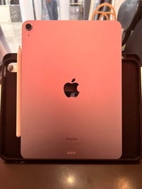 آيباد إير M2 • ٢٥٦ جيجابايت • قلم Apple Pencil Pro