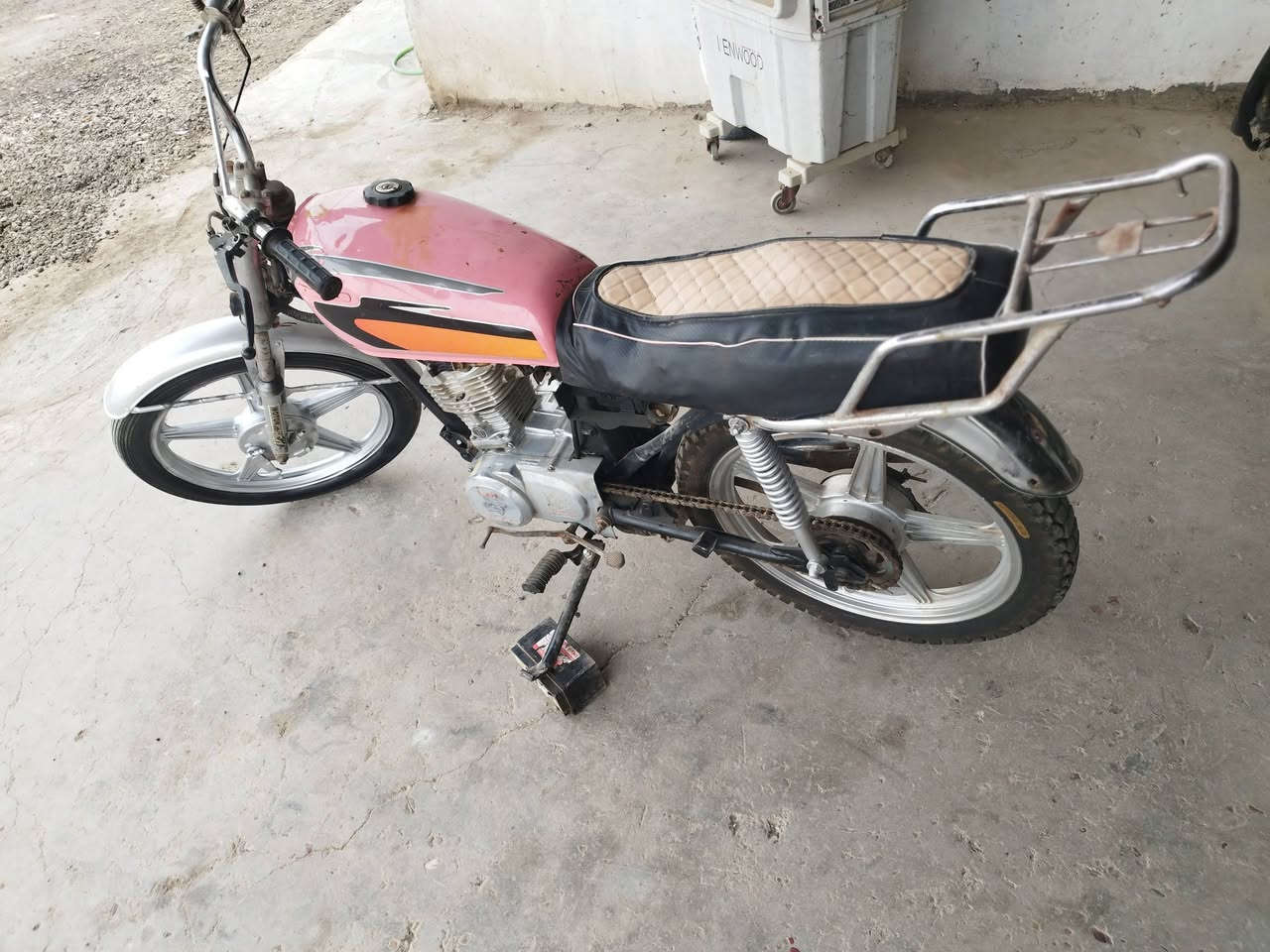 موديل 21 • نضيفه • مكفول