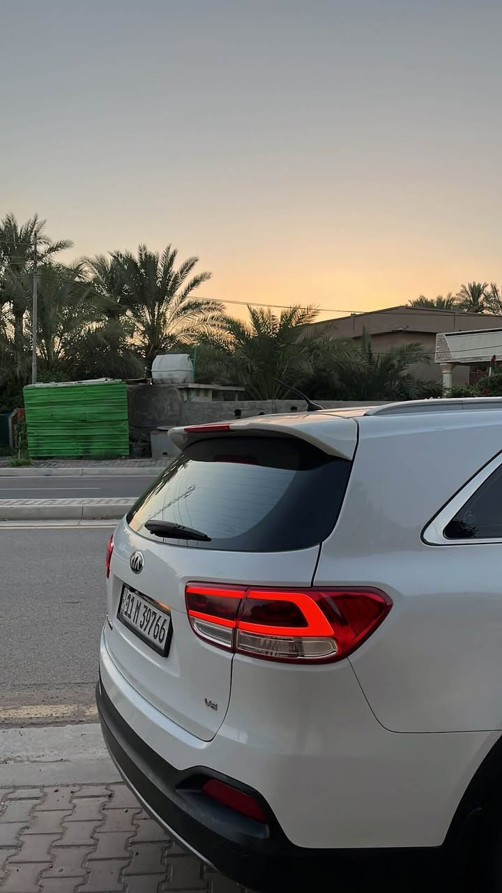 سلام عليكم 
سورنتو موديل ٢٠١٧ خليجي 
ماشيه ١٦٠ الف حقيقي 
مواصفات السياره 
رقم بغداد تحويل ثاني يوم 
تشغيل بصمه وكامره 
حساسات 
تخم تأيرات جديد 
صدر جديد
امامي وخلفي 
ترحيب ذكي أبواب
ومواصفات الخليجي معروفه 
صور السونار  موجوده 
بيه نص قطعه صبغ جاملغ يمنه 
البنيد امبدل اصلي شركة 
السعر ١٨٥ وترهم مراوس بافلون موديل ٢٠١٢ خليجي
مكاني صلاح الدين قضاء بلد الضلوعيه
الاتصال ***********
