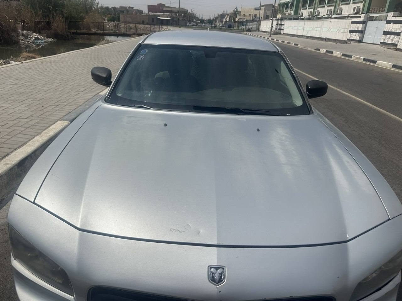 جارجر ٢٠١٠ للبيع فقط
كصه قمارة
كير مكينه كفالة
تبريد ثلج 
حدادية تمام
بيه لوحات اصلية بدون سنوية
بصرة 
***********
سعر ٣٥ بيه مجال
