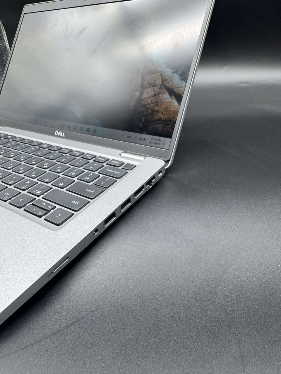 ✨ Dell Latitude 5420 🔥
(أداء قوي جداً مع معالج i7 جيل حادي عشر، خفة وزن، وقوة تحمل عالية)
🔥 سعر فرصة ومحطوم.. ما راح تحصله بأي مكان ثاني! 🔥
إذا تبحث عن لابتوب حديث ومثالي للدراسة، الأعمال المكتبية، والتنقل المستمر بأداء سلس بدون أي تأخير:
✅ المعالج: Intel Core i7-1185G7 (الجيل الحادي عشر - قوي وسريع جداً بسرعة تصل لـ 4.80GHz)
✅ الرام: 16GB DDR4 (لتعدد مهام سلس وتنقل سريع بين البرامج)
✅ التخزين: 256GB NVMe SSD (إقلاع خارق للنظام وسرعة عالية بتشغيل الملفات)
✅ كارت الشاشة: Intel Iris Xe Graphics (أداء ممتاز للمونتاج الخفيف، التصفح، والإنتاجية)
✅ نظام التشغيل: Windows 11 Pro الأصلي
✅ التصميم والمتانة: من فئة Latitude الفاخرة، هيكل متين، خفيف الوزن، وبطارية ممتازة مناسبة للعمل الطويل  
📥 للطلب والحجز لمعرفة السعر التفصيلي، يرجى مراسلتنا على الخاص (Inbox) أو الاتصال بنا.
📞 يتوفر لدينا كافة أنواع اللابتوبات بسعر مناسب أمريكية المصدر استيراد خاص فقط حصراً: ⁠***********

نص مكتوب في الصور:
- System > About
- WIN-6SGG6LKPIE2
- Latitude 5420
- Device specifications
- Device name WIN-6SGG6LKPIE2
- Processor 11th Gen Intel(R) Core(TM) i7-1185G7 @ 3.00GHz 1.80 GHz
- Installed RAM 16.0 GB (15.4 GB usable)
- Device ID 4FBA6E31-3342-4B59-8AD7-E84D20237057
- Product ID 00330-54174-30769-AAOEM
- System type 64-bit operating system, x64-based processor
- Pen and touch No pen or touch input is available for this display
- Related links Domain or workgroup System protection Advanced system settings
- Windows specifications
- Edition Windows 11 Pro
- Version 24H2
- Installed on 8/2/2026
- OS build 26100.2033
- Search