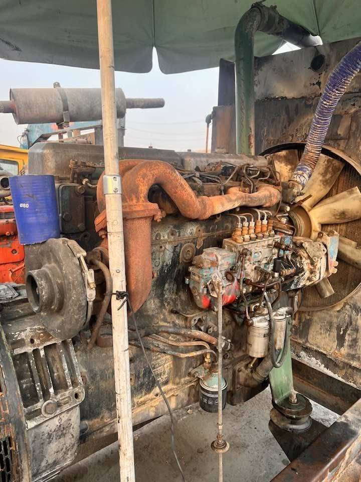 محرك سكانيا 12 ونص بي بخار خفيف كلش المحرك شرط ستندر العنوان بغداد كسره وعطش ***********
