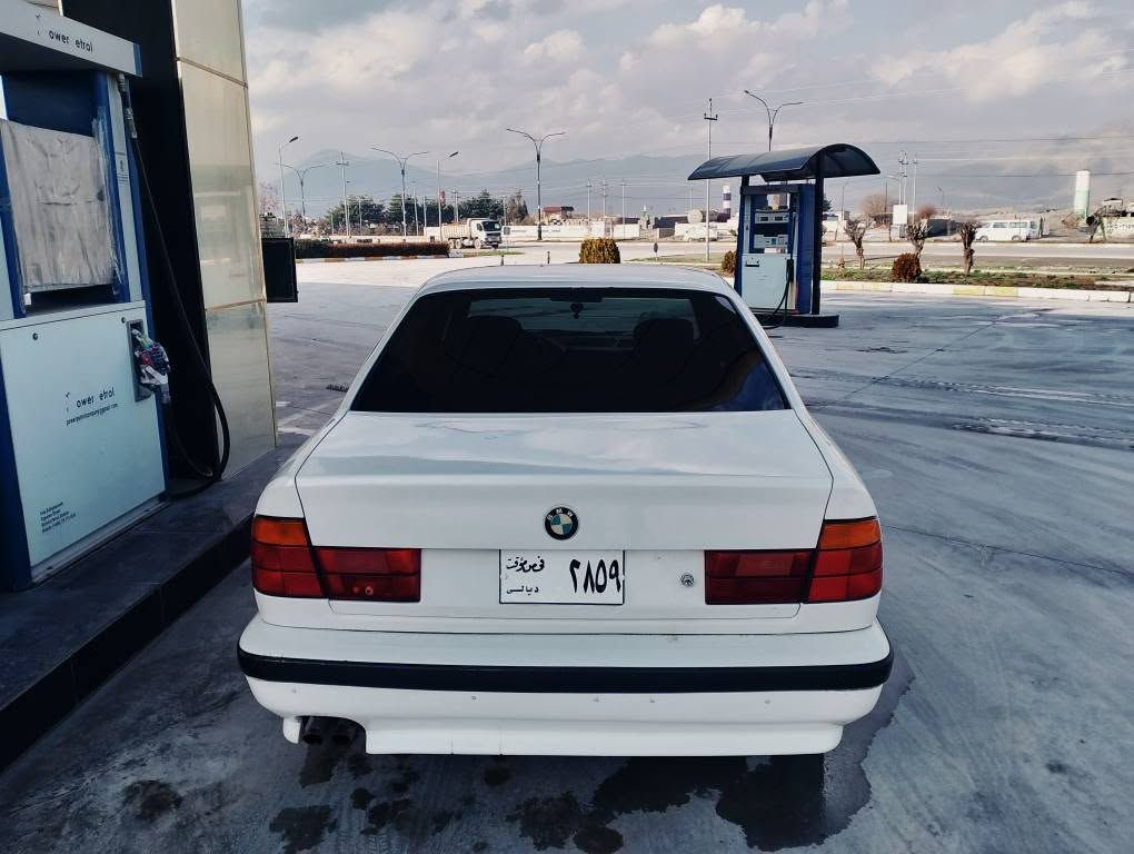 مۆدیل 1991
ئاڕم پلاستیك سلێمانی بەشەرت ئەولیات و خرامە
مەکینە 525
گێڕ توماتیك 
سڵاید
چوار جام کارەبای
سەیارەکی توندو تۆڵە هیچ مەسروفێکی نیە بەشەرتی گێڕومەکینە
*********** رانية, السليمانية
