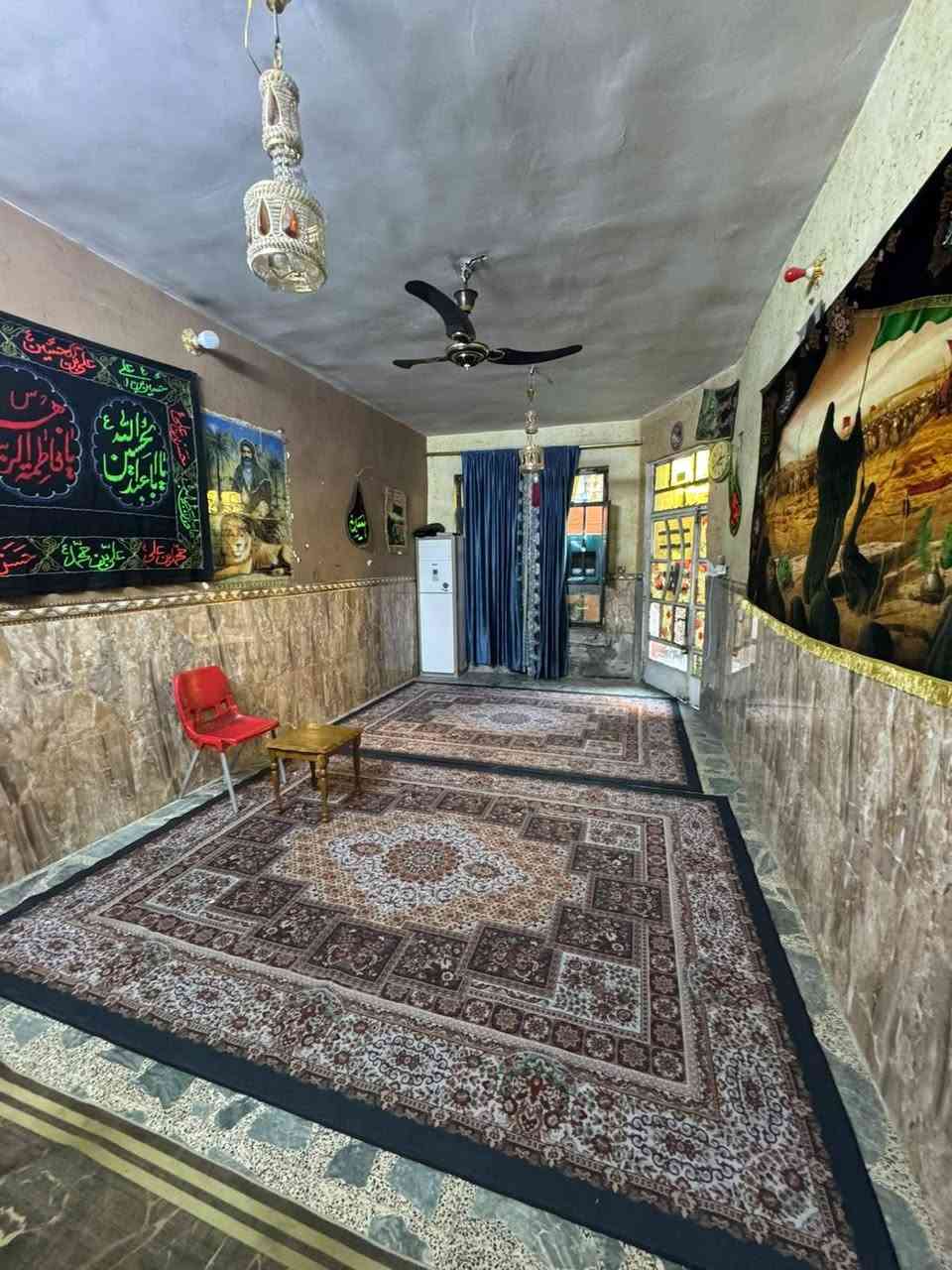 اللهم صلي على محمد وال محمد
دار للبيع الموقع قطاع 9 خلف افران المصطفى 
ثلاث طوابق 
المساحة 114 متر
بيت كامل بي 6 غرف
الطابق الثالث غرفة وبيتونه
للتواصل والاستفسار عن السعر رقم الواتساب ***********
