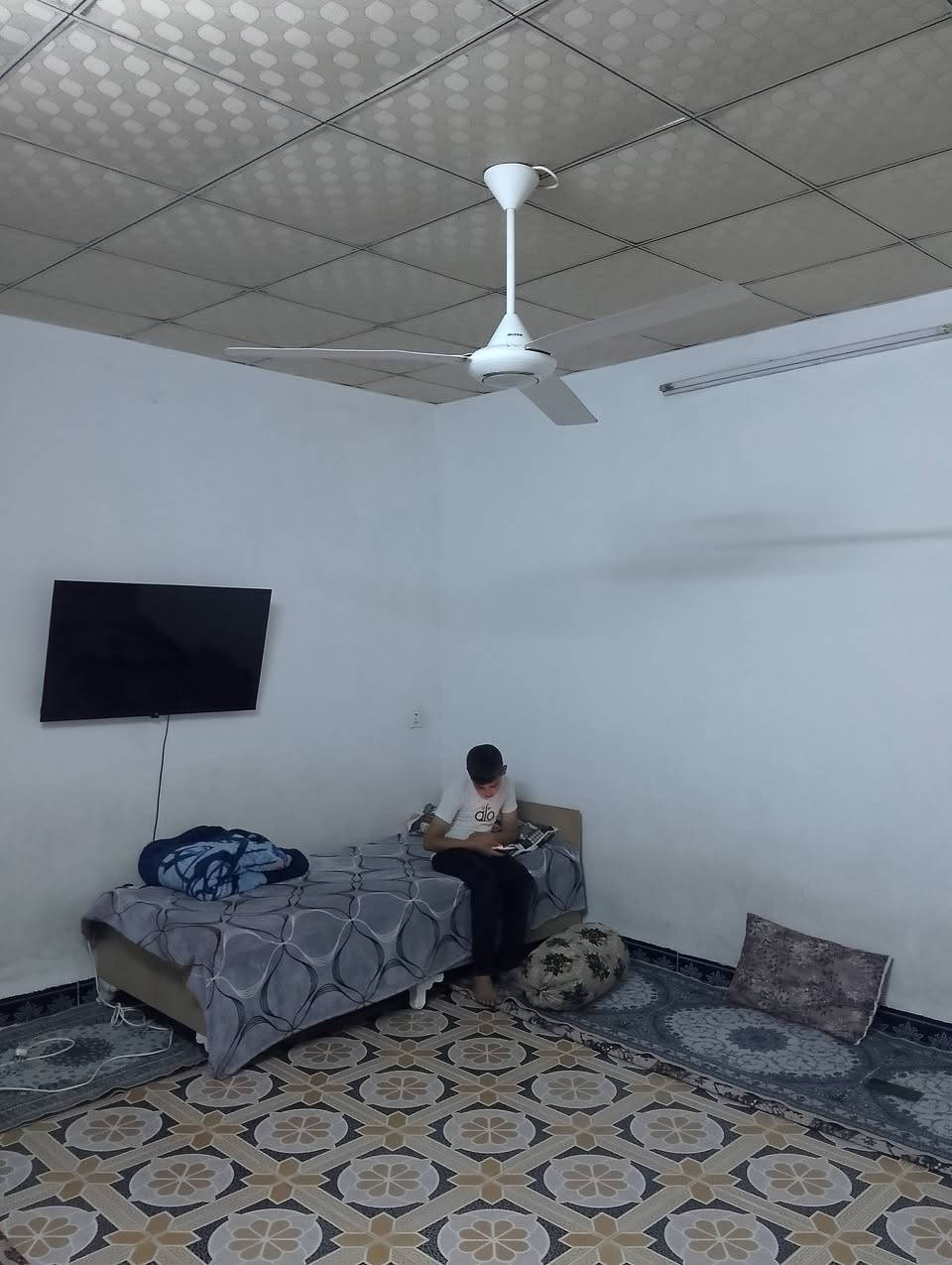 دار للبيع مساحة/100/متر5×20 
نوع العقار:رقم كارت
عنوان:١٦آب قرب جسر ليلان
يحتوي على:استقبال،مطبخ،غرفة نوم،منور مطبخ حار،وحمام
مواصفات:كاشي،سقف ثانوي 
موقع مميز كامل خدمات عل شارع صب عريض مجاري وماء حلوو
 سعر:٥٠مليون وبيها مجال 
للاستفسار الاتصال على الارقام التالية: ***********
