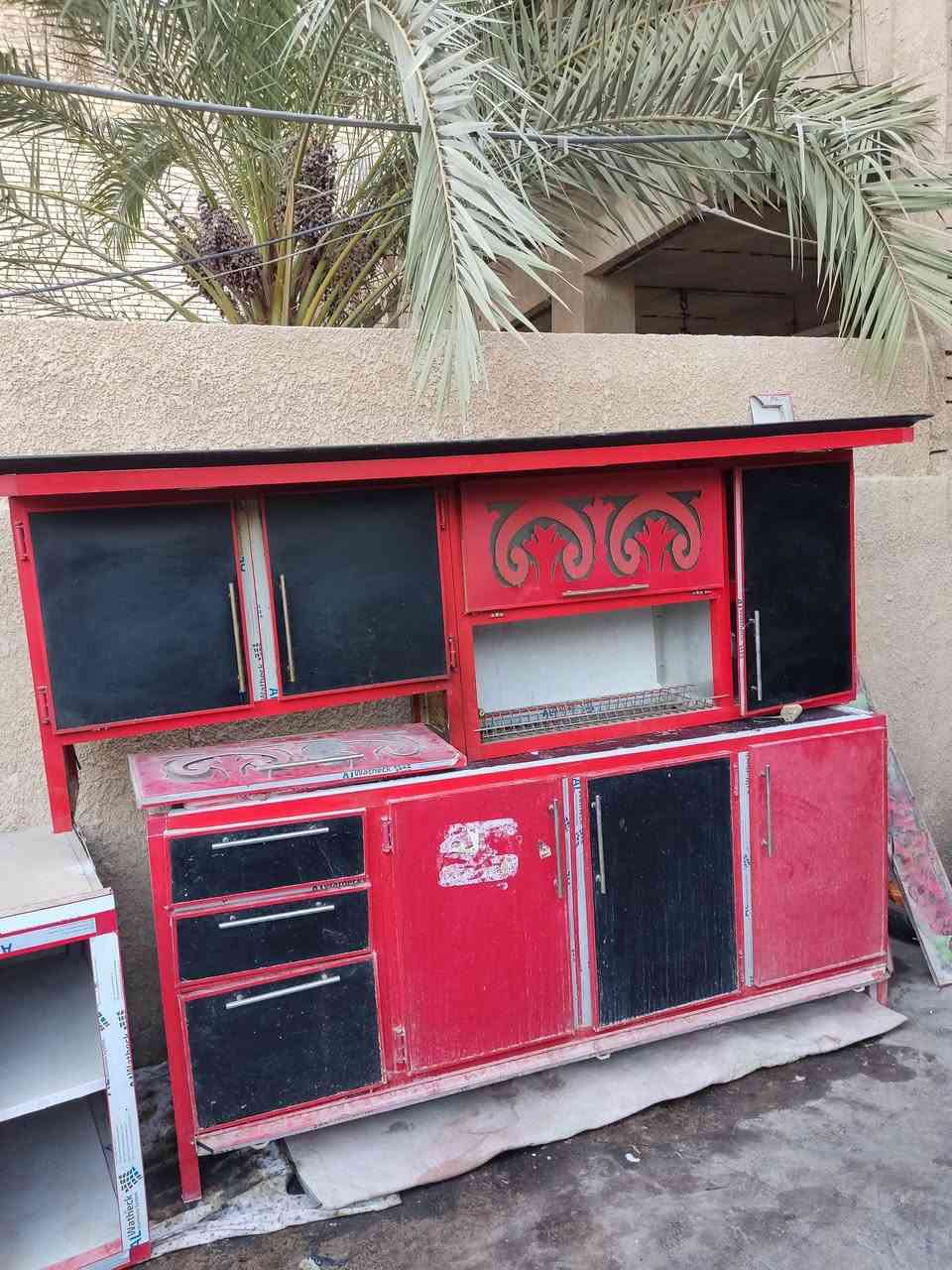 سلام عليكم كاونتر 7 قطع مسوينه ب3 ملايين والله 
يحتاجله ترتيب الكم باب وغسل فقط سعر 650 الف نهايتة 

كربلاء حي العامل ***********
