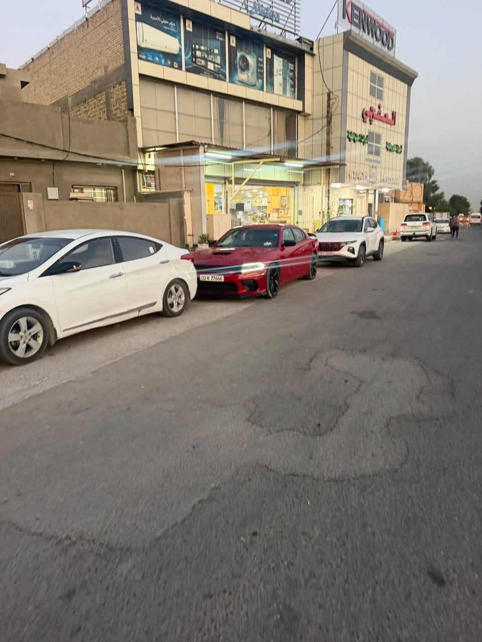 سلام عليكم جارجر 2015 رقم بغداد مميز باسمي 
3600 مكينه 
كلين داخله بدون حادث وهنا صاير بيها بس جاملغ جهة السايق 
الدعاميات والبنيد اني محدثهن 
والباقي سليم من كلشي
تبريد كير اكسن  حدادية كهربائيات مكينه كلشي ببها فول ونضيف 
مكاني كربلاء 
***********
***********
صور دخوليتها للعراق والسونار موجودات بالمنشور 
السعر 187
