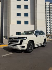لاندكروز VX • ٢٠٢٢ • ٨١٠٠٠ كم