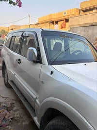 باجيرو • ٢٠٠٥ • محرك ٣٥٠٠