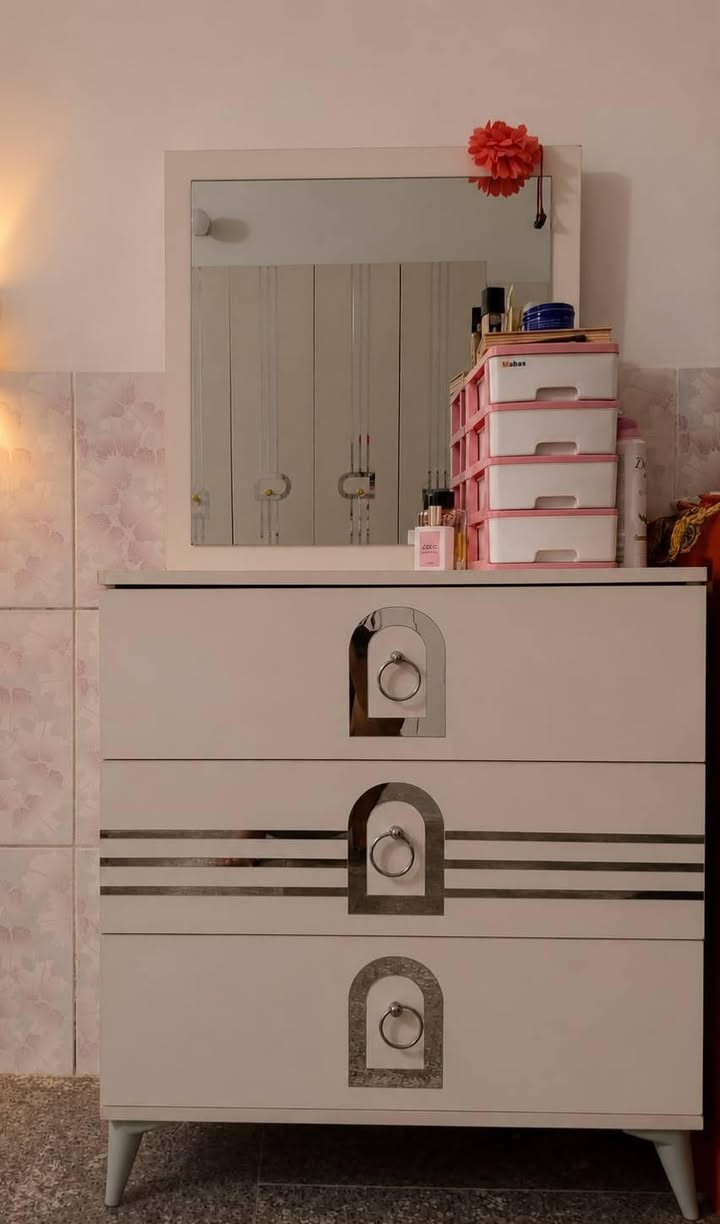 غرفه تركي أخت الزيرو 5 قطع. ***********
