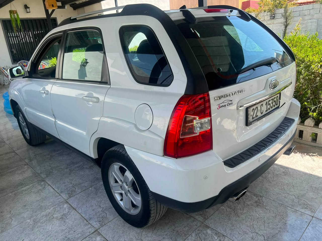 للبيع نقد بدون مراوس سبورتاج  موديل 9
بيها قطعه صبغ سياره نضيفه محرك طخم تواير دبلات كلو جديده شادو يعوزها جلي لايتات وبوليس وتقليم ***********
السعر 115
