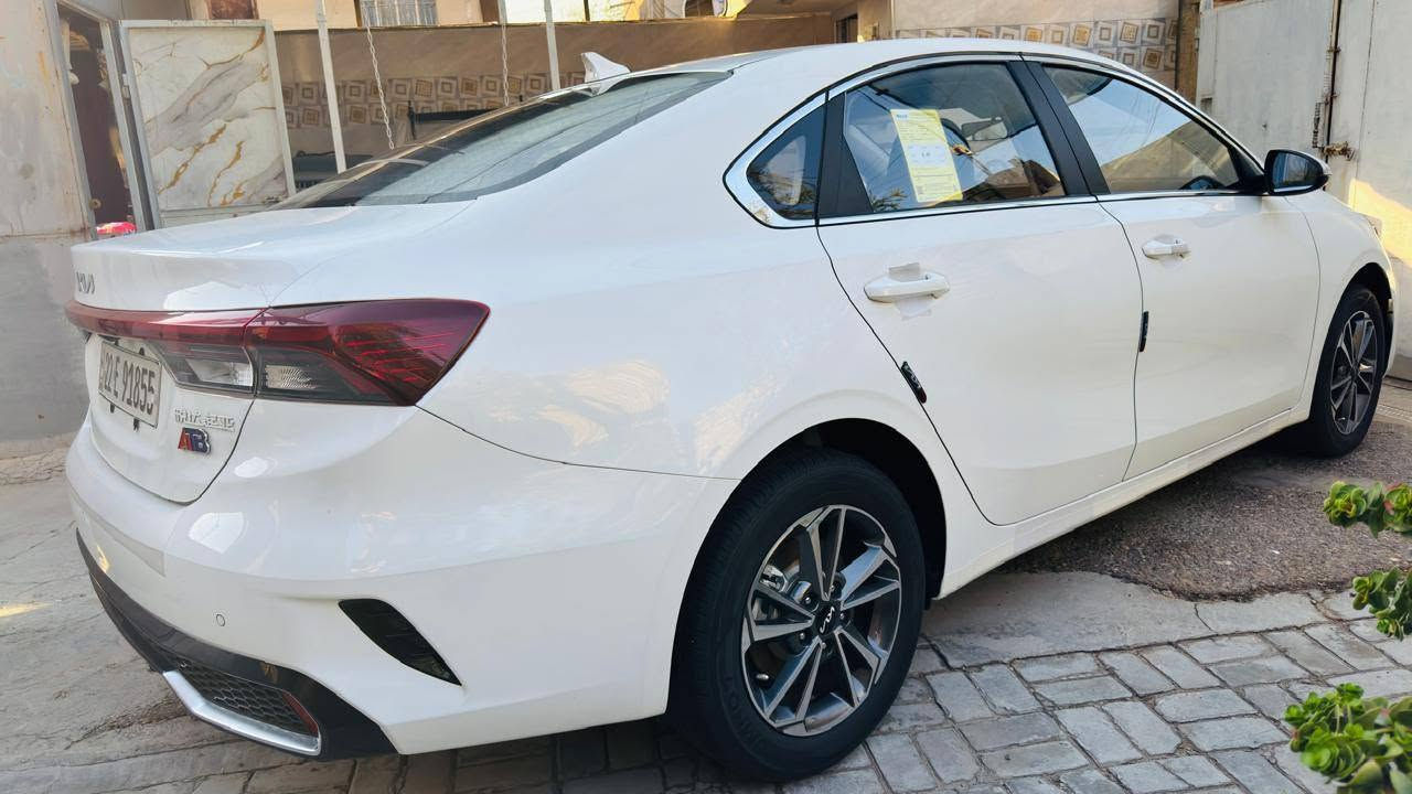 K3
موديل 2024
عداد المسافه 9400 كم
بحالة الوكاله السياره مشتريه زيرو بسم شركه عندي وكاله سليمه من كل ضرر جديده جداً عنواني بغداد رصافه
هاتف***********
مطلوب 140
