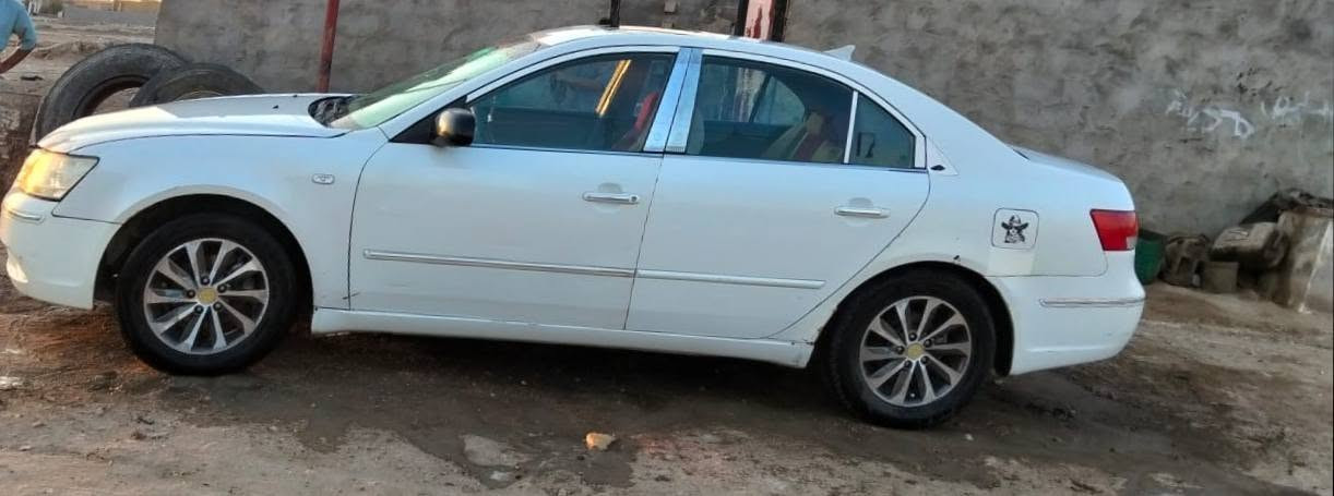 سوناتا2009خليجي2400 محرك وكير جدد تبريد حداديه تخم تاير سعر90وبيه مجال بسمي تحويل ثاني يوم***********
