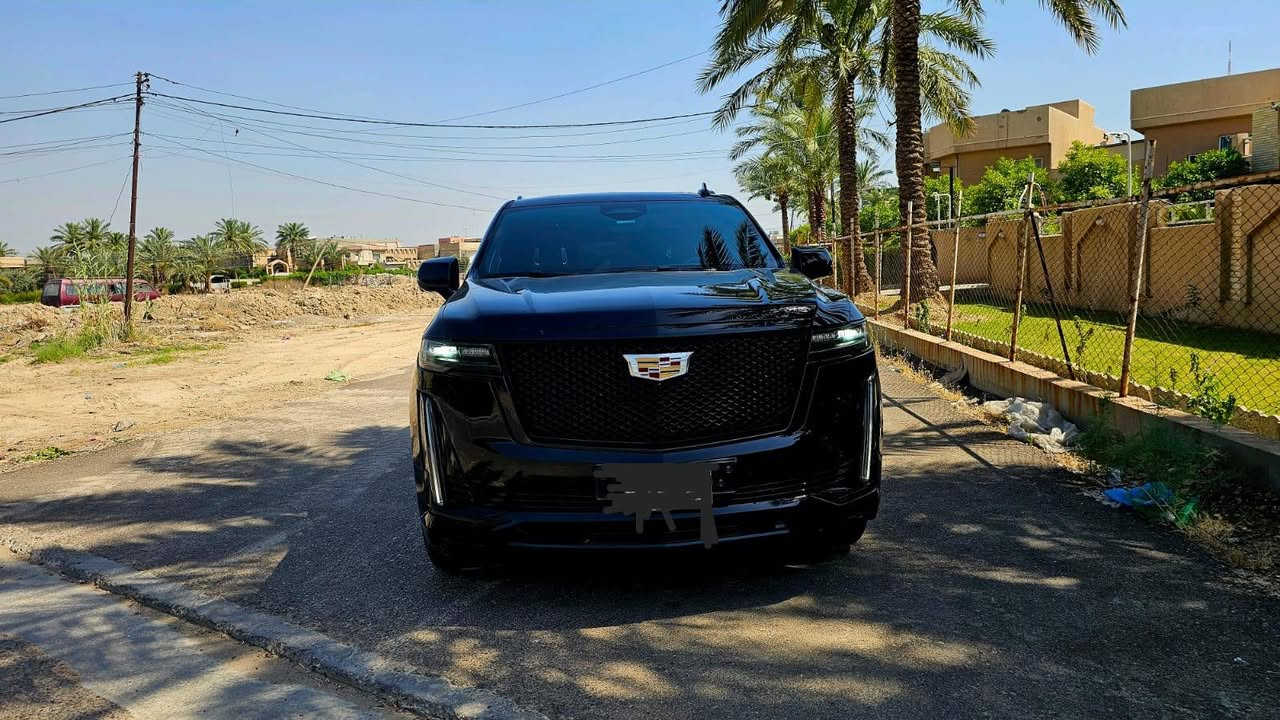 كاديلاك اسكاليد • ٢٠٢٣ • ١١٥الف كم