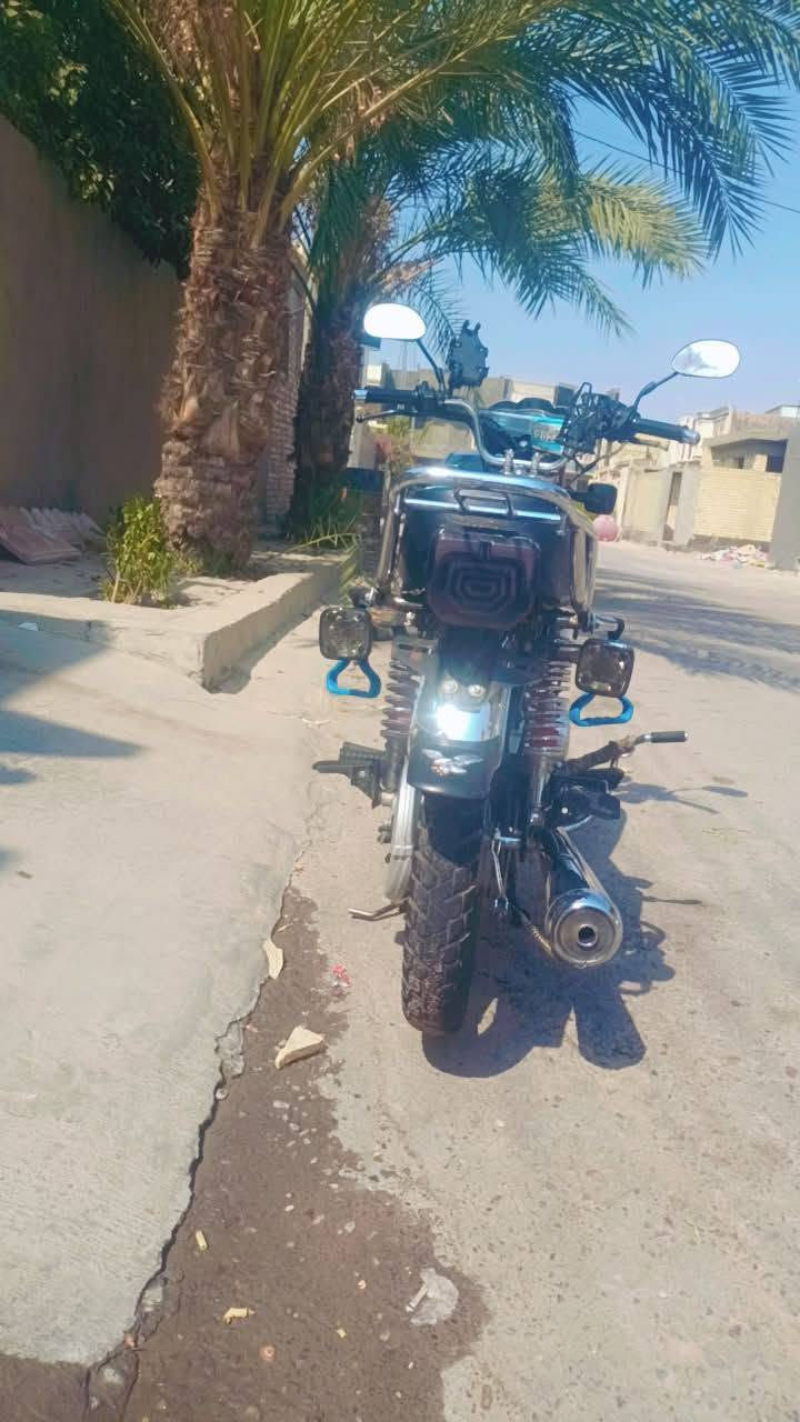السلام عليكم موطور ايراني للبيع
نوعية سونك موديل 2024 الدراجه مكفوله 

 معدل وشلعه وكهربائياته كله شغاله 

لايت زنون عالي ناصي دشبول الكتروني 

محرك مكفول ما مفتوح بي برغي 

الدراجه حيل نظيفه وبيه أوراق 

العنوان الفلوجه الجغيفي الثانيه 

*********** 

السعر 700 وبيه مجال بسيط
