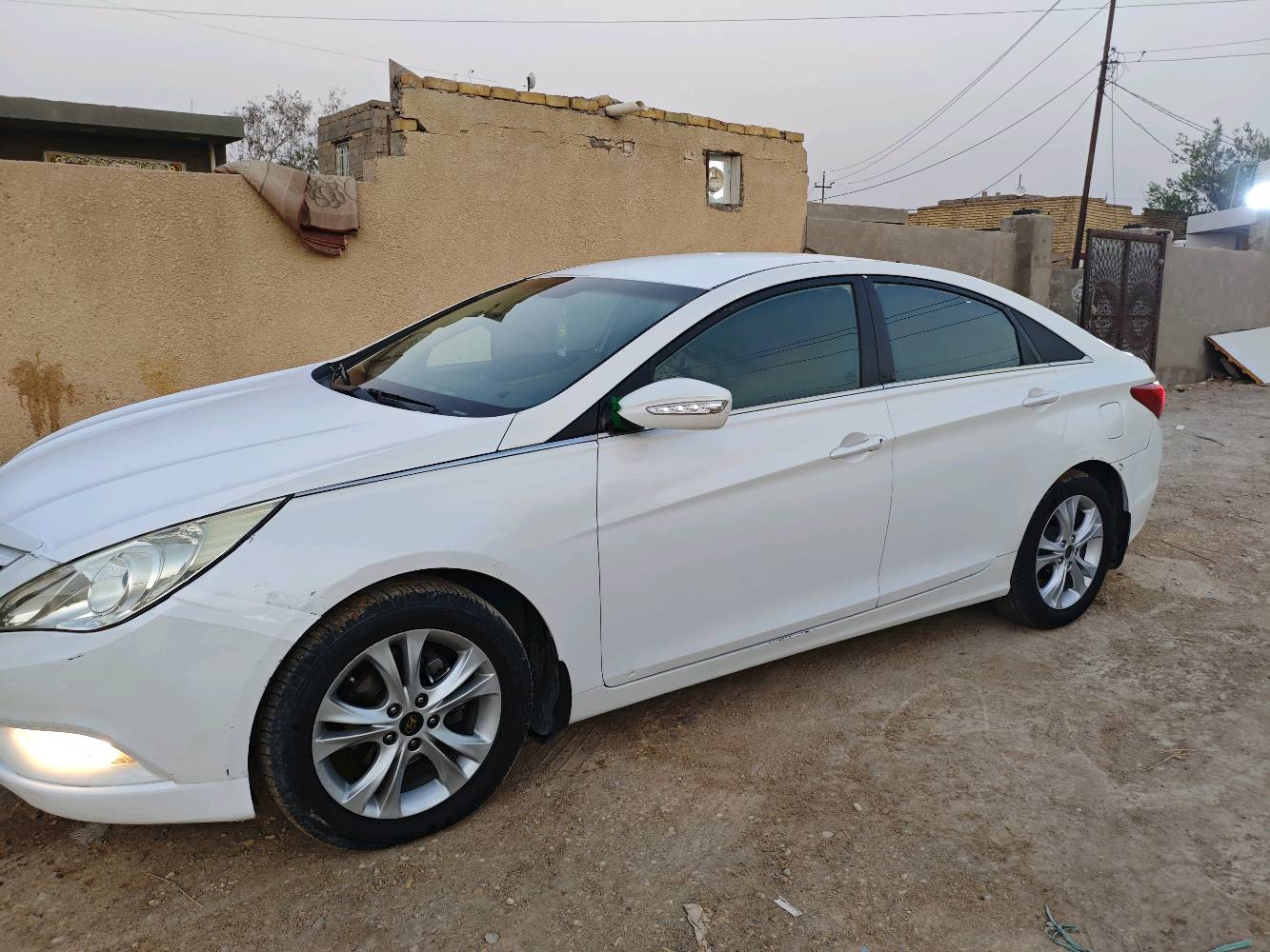 السلام عليكم 
سوناتا للبيع موديل 11 رقم بابل 
مكينه 2000دوش خليجي 
جاهزه مكينه كير تبريد العنوان واسط