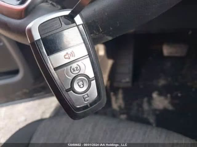 السلام عليكم
فورد برونكو سبورت FORD 2023
حادثها خفيف جدا. و بدون ايرباك
ماشية 17 الف كيلو لون حبري

المواصفاات
 ـ شاشه ترحيب دجتل
محرك 1500 تيربو
كشاف لايت اوتو
گير 8 سرع مع مودات قيادة
-هاند بريك بصمه
شاشه كبيره كار بلي
-ماوس انظمة قيادة ثلجي وعادي
-لايتات عدسة زينون led
-سستم صوت bose
-كروز تحديد سرعه
اوتو ستوب  اطفاء اقتصادي عند القيادة
رادار  امامي لتجنب الحوادث
-تحديد مسار رادار الخطوط البيضاء
تحكم ستيرن
السعر165 ورقة وبيها مجال
مكانها كربلاء
***********

نص مكتوب في الصور:
- 12058652 - 08/01/2024 IAA Holdings, LLC
- 12058652 - 08/01/2024 IAA HOLDINGS , LLC
