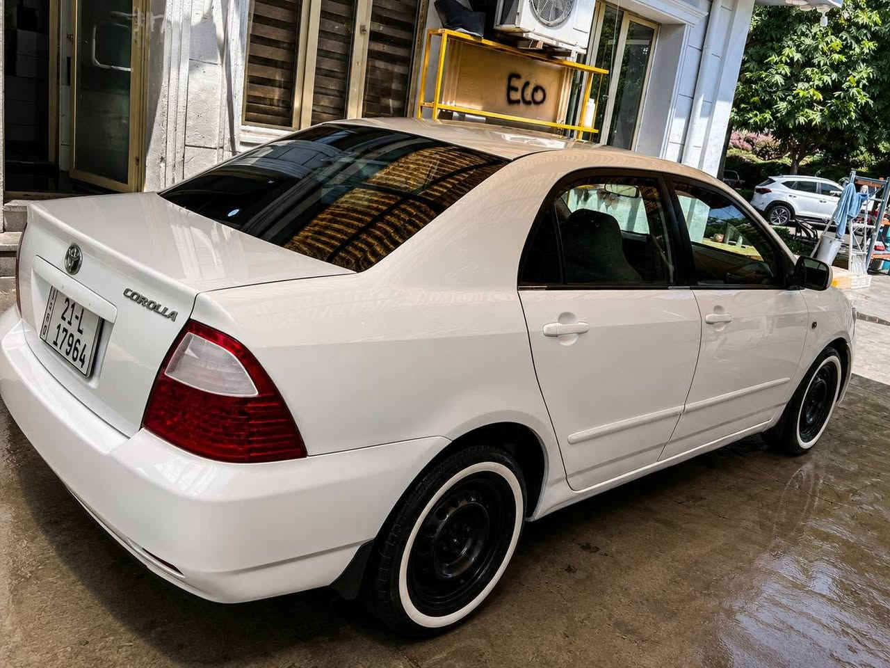 Toyota crolla 2007
٭ کرۆلا مۆدێلی 2007
چوار جامی کارەبایە ئاوێنە کارەبا ... ناو فۆرمیکا . شاشەو کامێرای بۆ بەستراوە . مەکینەی بچوکە سەنەوی تازەیە هەتا 2030  چوار تایەی تازەشی لەسەرە لایتەکانی بۆ کراوە بە عەدەسە  هیچ بۆیاخی نییە تەنیا ژێر دۆسەکەی نەبێ سۆنەرەکەیم داناوە 

94 گەڵاو مەعامەلە 
*********** السليمانية, العراق
