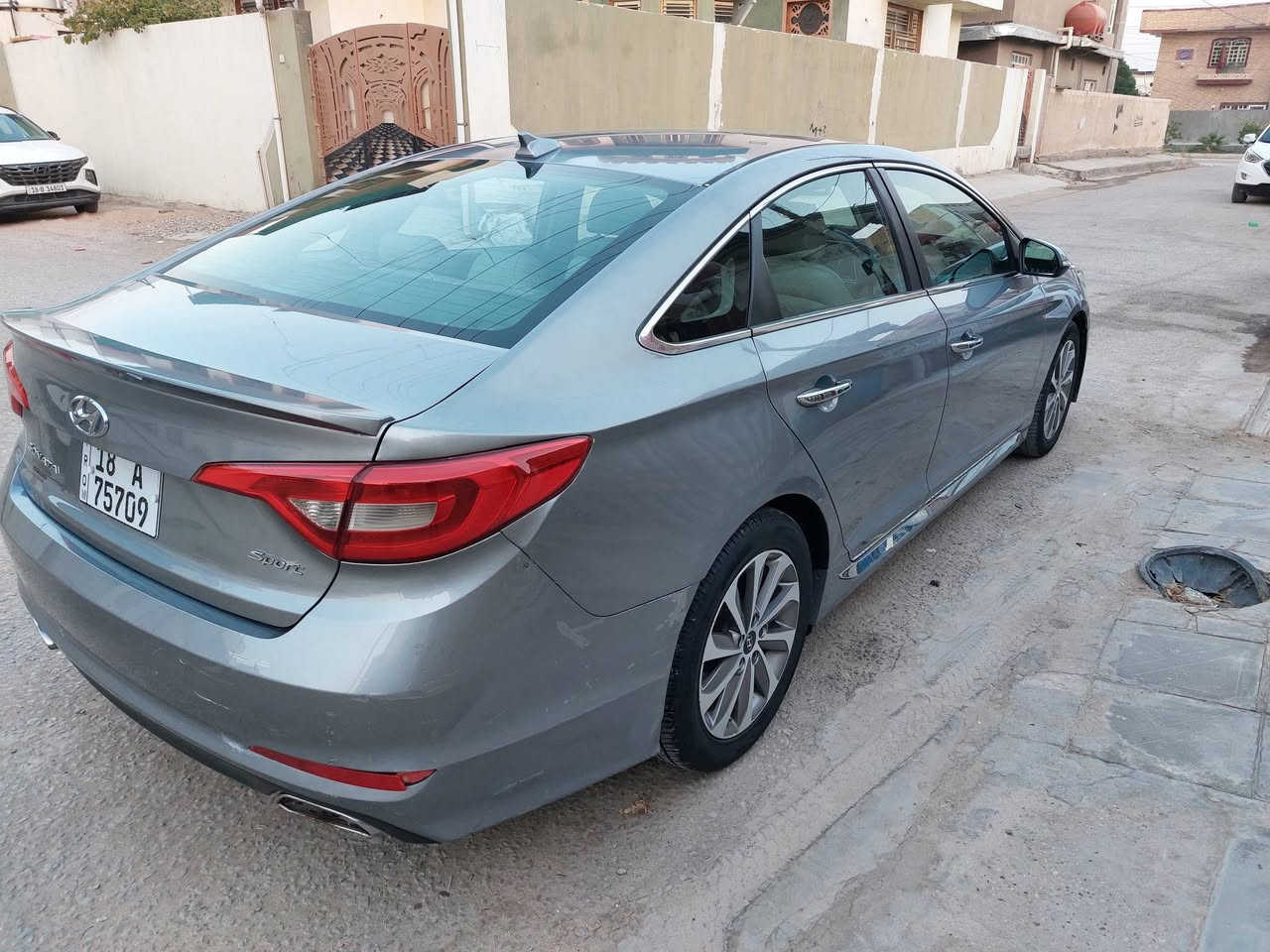 السلام عليكم لبيع سوناتا موديل 2015سبورت فول مواصفات عدا الفتحه رقم بابل انكليزي بسمي بيهه قطعتين صبغ فقط بدون دواخل كير محرك حداديه مكفولات تبريد ثلج تخم تايرات جداد كهربائية كلهه شغاله سياره جاهزه من كلشي السعر 117 وبيهه مجال مكاني بابل ***********

