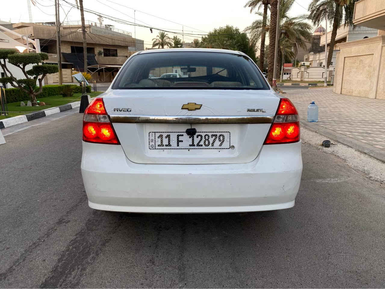 السلام عليكم 
أفيو خليجي 2007 محرك 1500 لاتبخير ولا تنقيص محرك وكير جداً نظيفات كفالة تبريد ثلج كفالة. 
بدون ضربه قويه بيه طخطخات ومصلحه ومصبوغة حزام. 
صيانة جديدة: واتربم+ دسكات + دهن وفلتر+بلكات - كله جديد مبدل. 
رقم بغداد انكليزي جديد تحويل مباشر ثاني يوم. 
السعر / 49 $ ورقة مجال جداً بسيط حق الجيه، 
العنوان / المنصور. 
الهاتف / *********** بغداد, العراق
