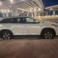 هايلاندر 2019 امريكي XLE ماشية 99،600 كيلو قابل للزيادة  حادث امريكا ب...