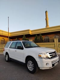 اكسپيدیشن • ٢٠١١ • ٣ صفوف