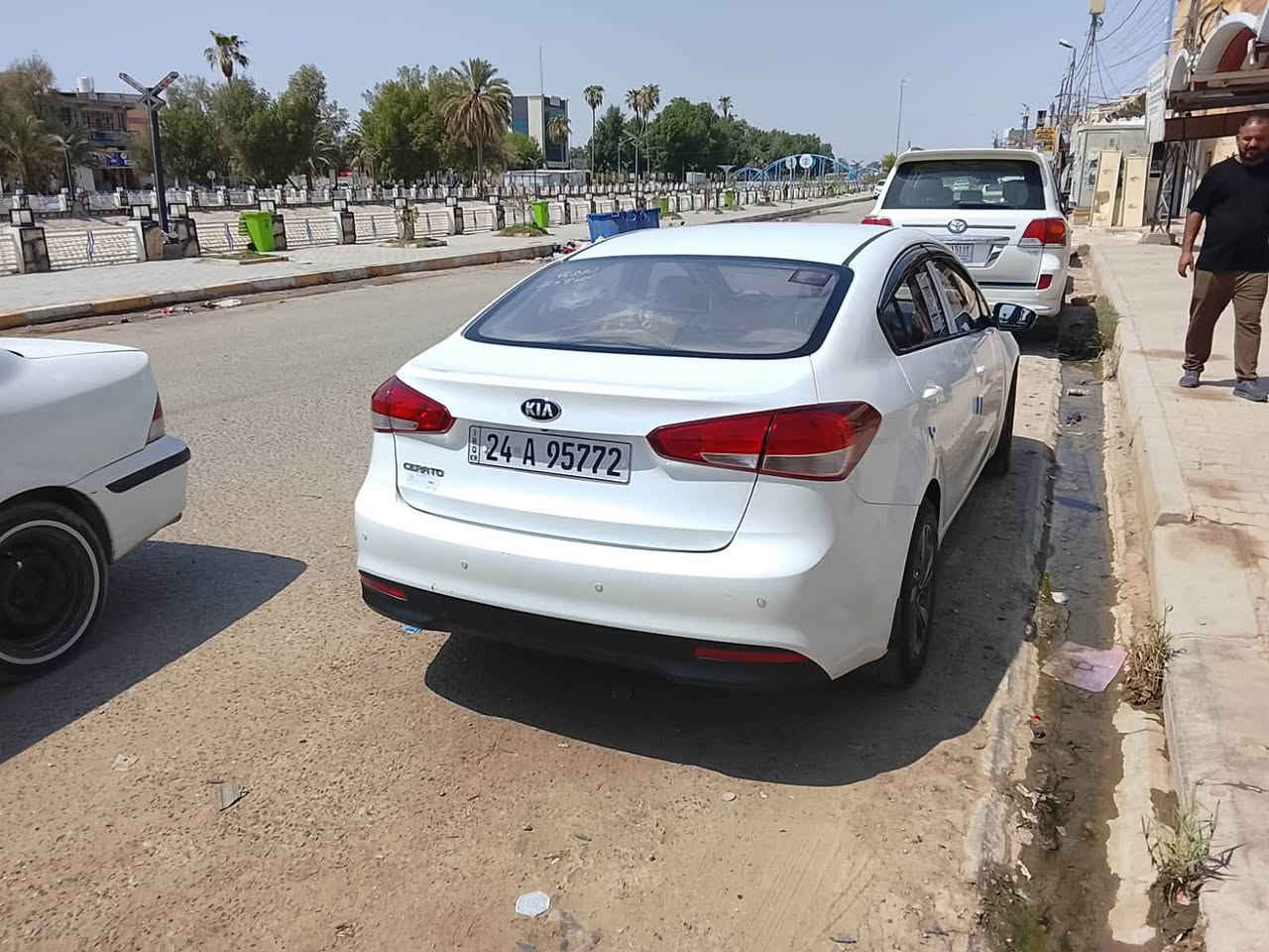 سيراتو موديل ٢٠١٧خليجي
للبيع كير مكينه تبريد سونار موجود بالصور 
مواصفات نص فول مكان سياره ديوانيه 
*********** تريد وكاله تريد تحويل سعر ١٢٠ وبيها مجال
