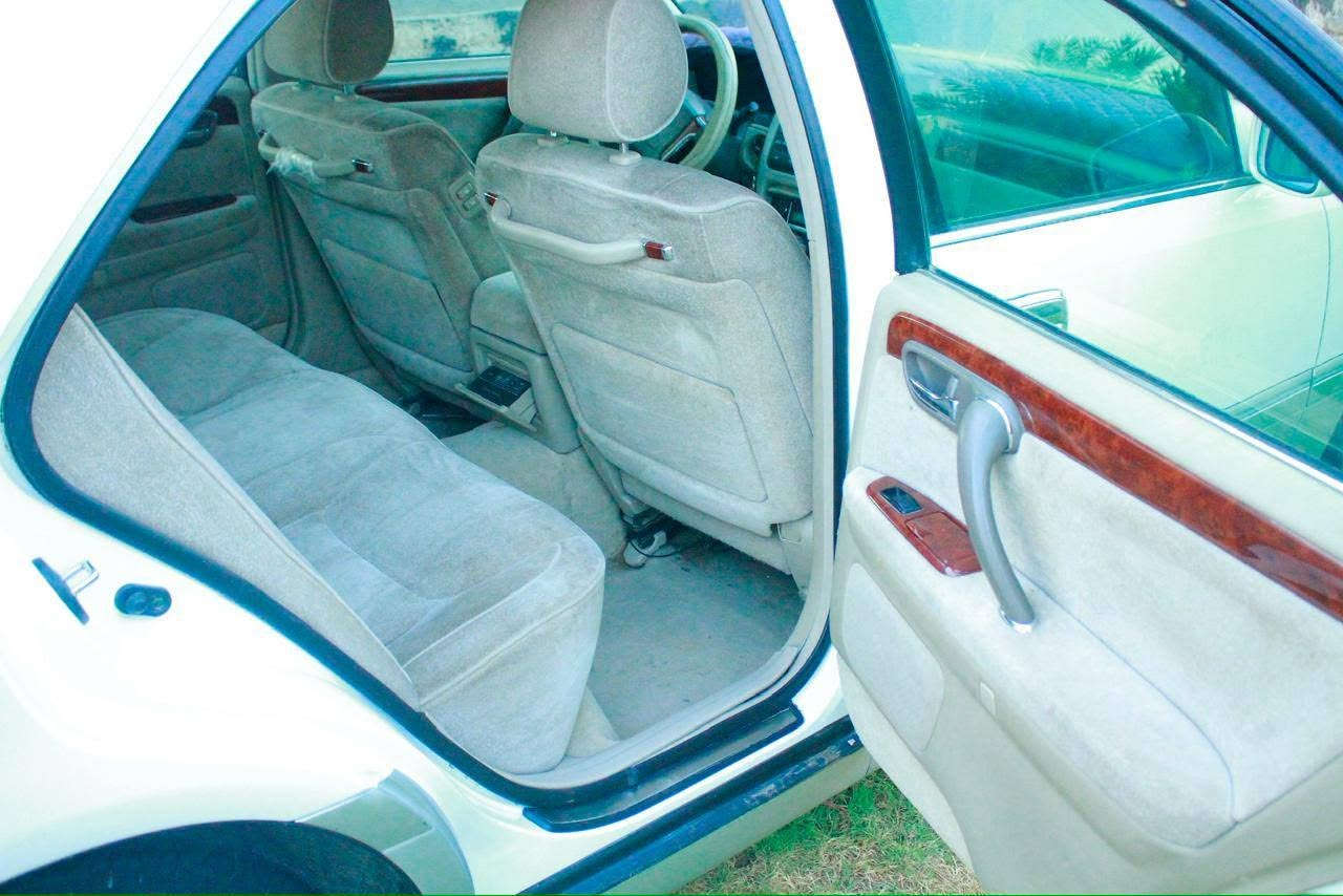 ملكه 2002 نجف دي فور الجبير شاصي 75  3 دكم كرستال باسمي قرار 48 نضيفه كلش كير مكينه جديد وياههه كير ومكينه احتياط عله الشرط عربانه وحداديه وتخم تاير وباتري كله جديد مكفوله من العراق سنويه باسمي وسعرهه حيل مناسب ***********
