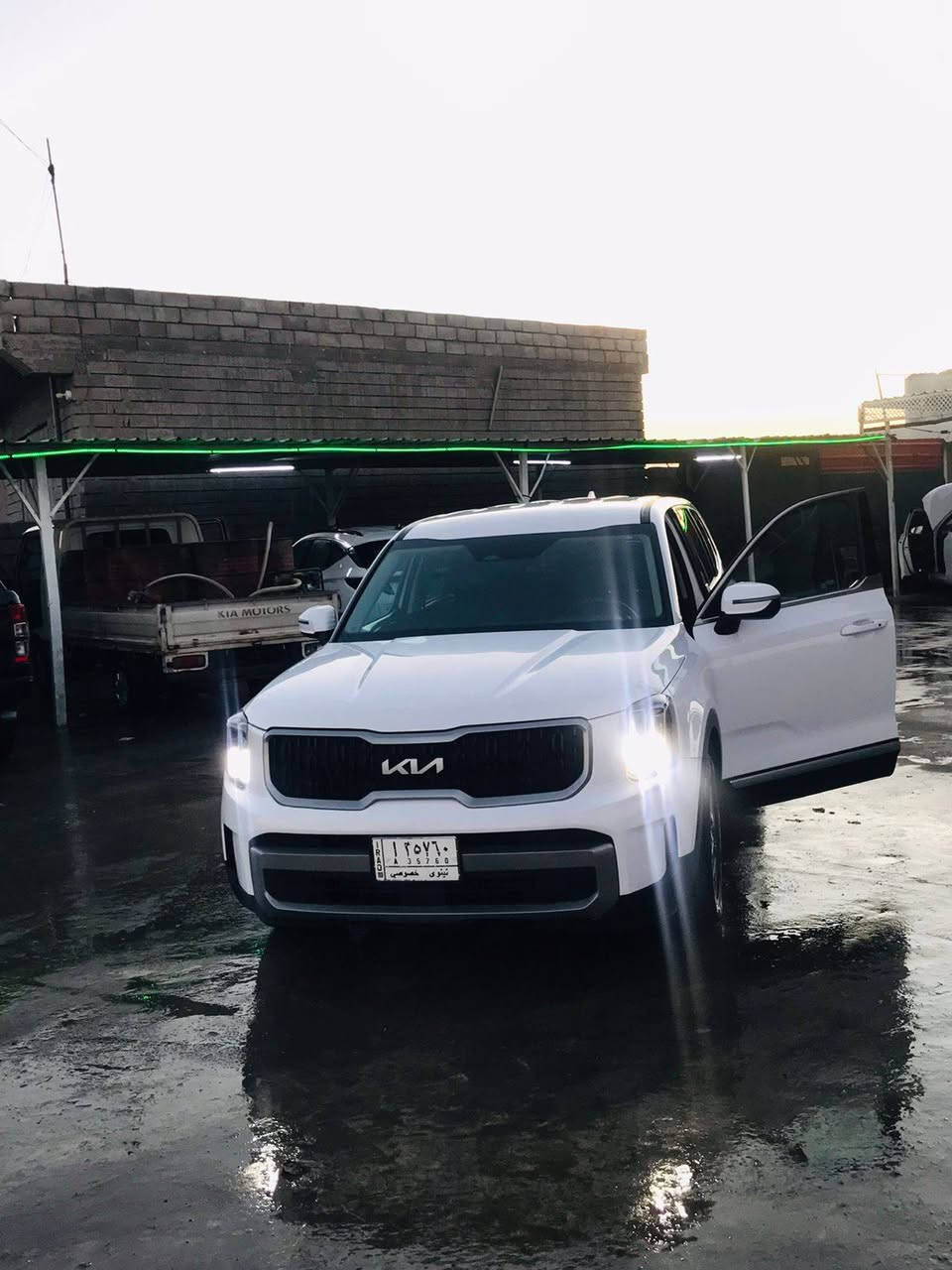 كيه تولارايد ٢٠٢٣ للبيع السعر ٢٥٠ وبيها مجال نص فول ماشيه ٦١ وارد أمريكي رقم نينوى للستفسار ***********
