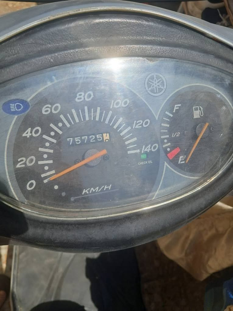 السلام عليكم شباب بريز للبيع زيرو ماشيه 75725 صارله  خمسه ايام نازله من الرمبة بعده بلملح وكله مختمه مكفوله من كلشي السعر مليون وربع بيه مجال مكاني بغداد الشعب  *********** فقط اتصا بغداد, العراق

