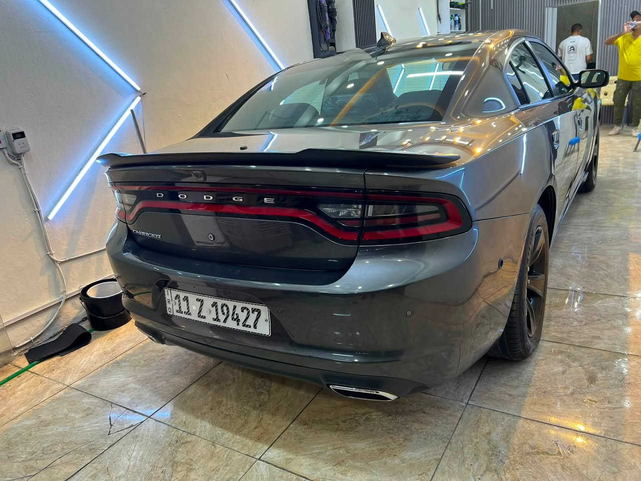 سلام وعليكم
جارجرموديل 23
اصل بوليسي ومغيره SXT
حادث بجم بنيد وجاملغ يسرى وتصليح باللغد الايسر
بدون صبغ تبديل بنيد وجامع 
السياره جديده وعله وظع الشركه مناقصه اي شي 
السعر 200$
***********
