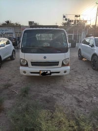 كيا حمل • موديل ٢٠٠٢ • كفالة شاصي ومحرك