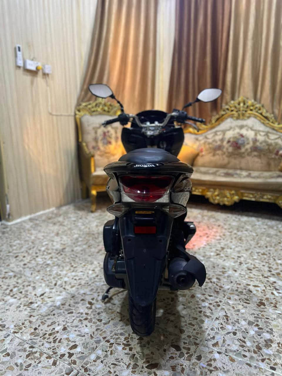 PCX • الجيل الأول • وكاله