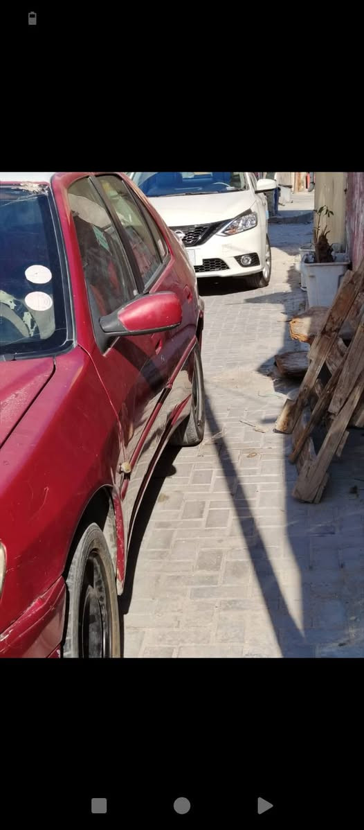 سلام عليكم بيجو فرنسي 306 لبيع سياره بيه تبديل بابين بس كير مكينه مكفولات تبريد ثلج تخم تاير جديد صدر امامي جديد سياره مطلوبه غرامات مليونين و200ينزل من سعرهه مكان سياره بغداد بلديات راعيه بطويريج شرط تحويل سعر 40 رقم الهاتف ***********
