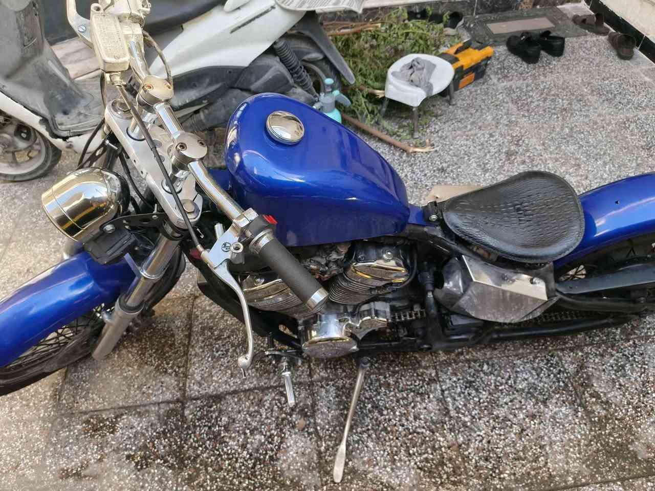 سلام عليكم هارلي ببر 400cc دراجة نضيفة عليهة ادامة كاملة مكينة وكير وكلشي مكفول لايت زنون ويالة نيكل دراجة تعبان عليهة ومرتبهة علة ايدي للبيع مكانهة الشعب السعر ١٫٥٠٠٫٠٠ الف وبيهة مجال رقمي *********** فقط بيع بغداد, العراق

