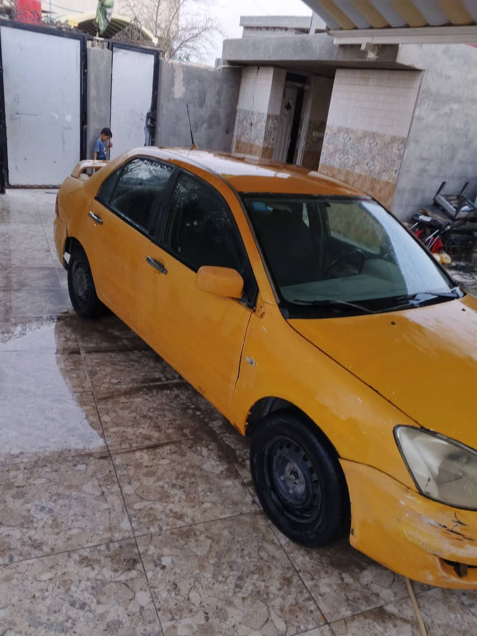 لانسر موديل 2008 بسمي السنوية للغاية 2030/8 مصفر هيئة وضريبه وغرمات مكينه بيه 2000 توني شادهه لاتبخير ولاتنقيص  تبريد تدفئة كلة شغال حدادية دبلات كلة مبدلة جديده حدادة كاملة راديتر تبريد مكان السيارة البصرة راديهه ب 45 وبية مجال رقم الهاتف ***********
