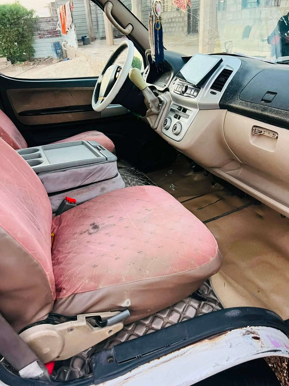 سلام عليكم جنبي Gوان البيع موديل 14اسياره خير من الله مكفوله من صبخ بيه بارد قليل رقم بغداد الستفسار ***********
