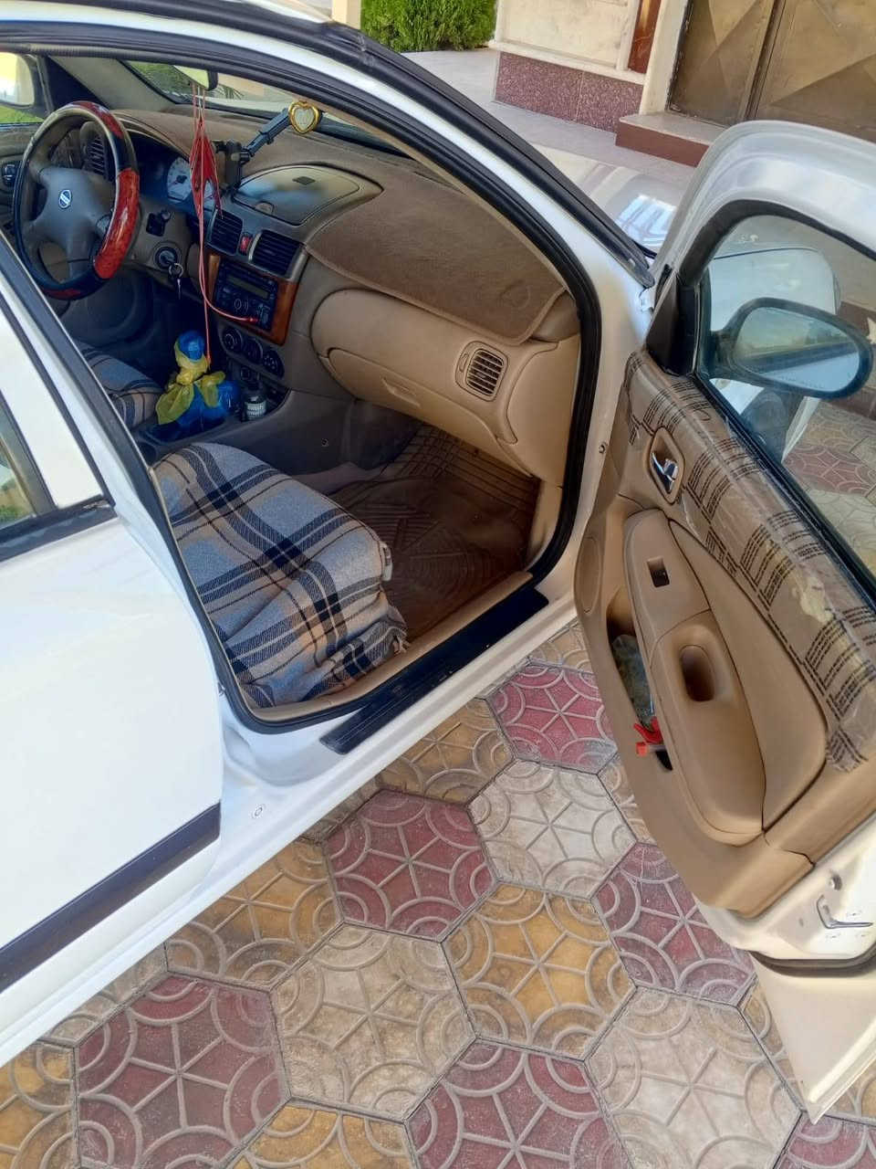 سلام عليكم للبيع سني موديل 2010شماليه هزه جديده سنويه جديده باقي التفاصيل عرقم ***********
