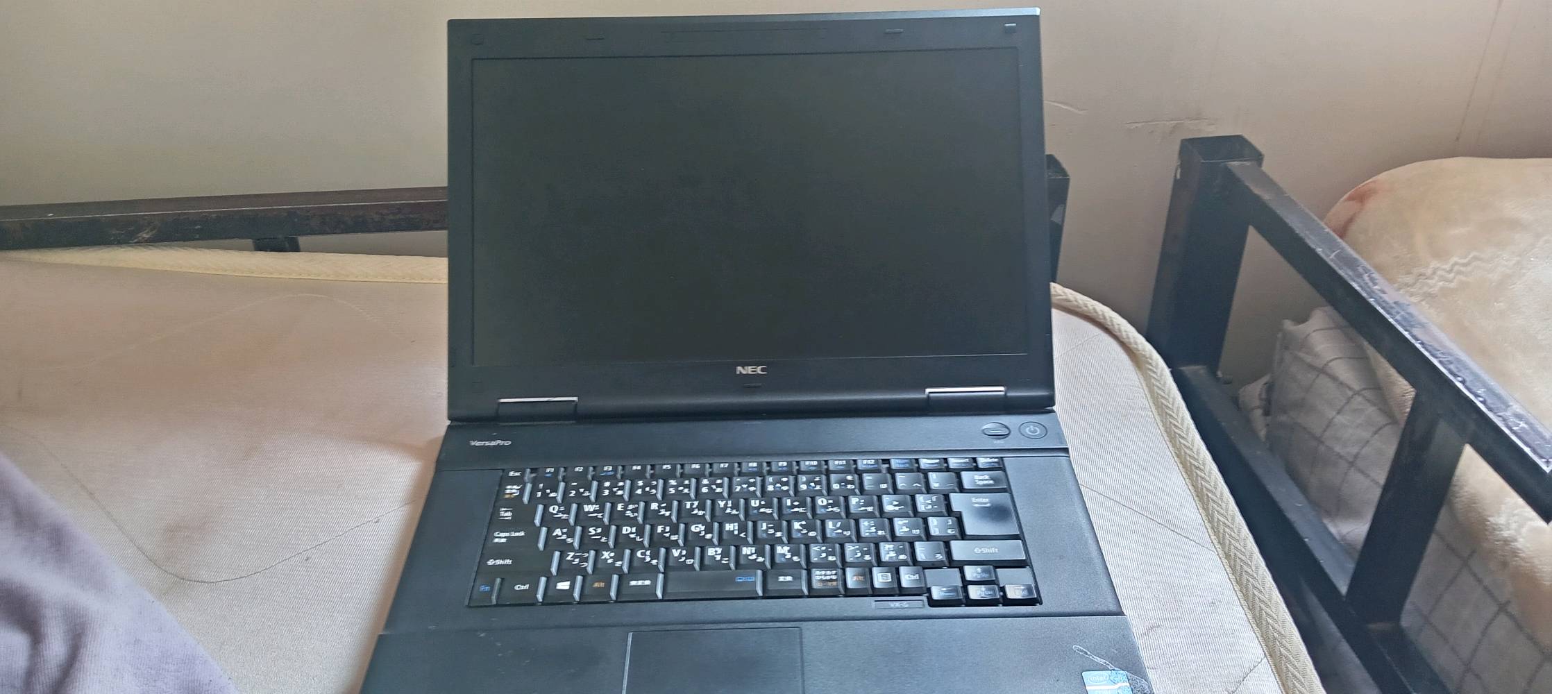 لابتوب 💻 nec ياباني هارد 512 رام 4 شاشه 15انش جهاز كلش نظيف استعمال 5 اشهور فقط وياه الشاحن الاصلي مالته هارد ssd رام ddr4
السعر 200
 للاستفسار التواصل معي
 مكاني كربلاء فريحه