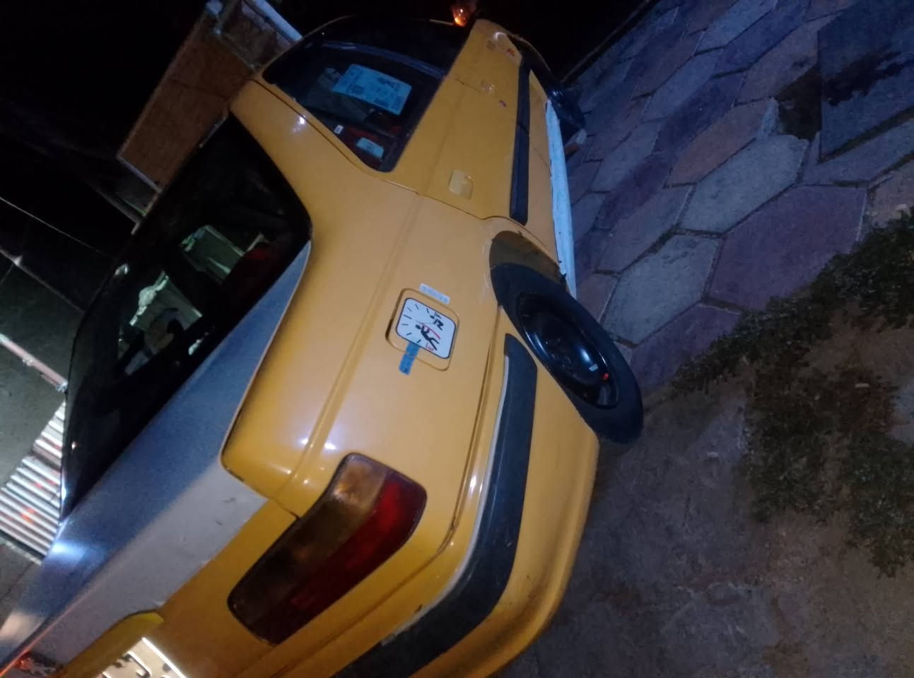 سلام عليكم 
بيجو بارس مديل 2016هزه جديده ارقام انكليزي سنويه بسمي تحويل ثاني يوم تبريد شغال مكينه وكير مكفولات بيع ضربه بل جاملغ الخلفي مكاني بلديات او مشتل معروضه 43ورقه، ***********
