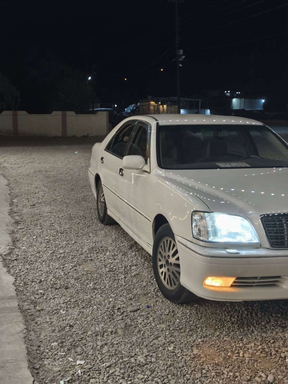 سەرەتابەناوێ خوا
مەلیکەمۆدیل 2001
VVT
ناوزەرد و دوو دووگمە پەردە 
مەکینەو گێر بەشەرت 
سەیارەکە4پارچەی بۆیاخە 2چاملوغی بەردەم لەگەڵ2نیو قاپی
سەیارەکەزەربەیەکی دوای هەیە
42گەلاو مەعمەلەێکێ برایانە
لەسەردلگرتن گۆرینەوەش دەکەم
***********
