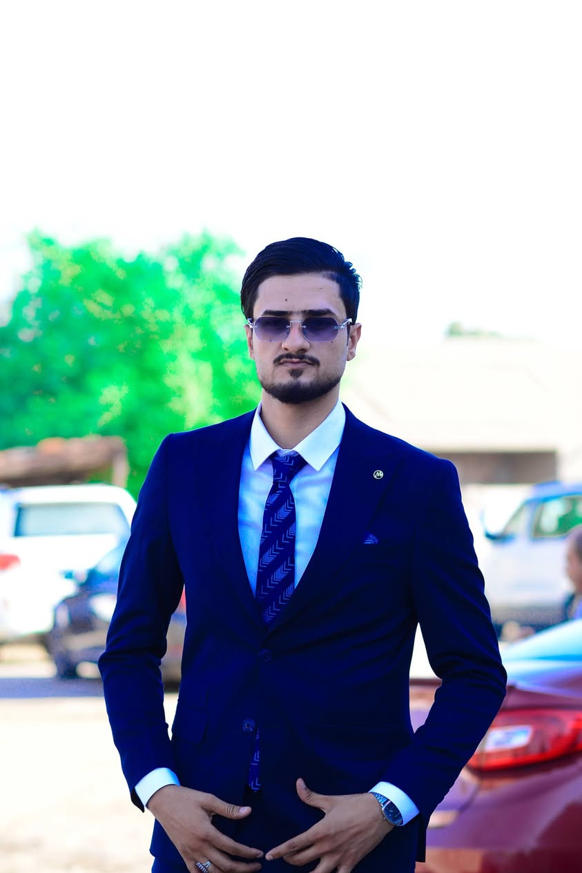 تصويرنا اليوم من #محافظة_الناصرية إلى #محافظة_الديوانية
#خطوبه 

في مناسبةٍ عشائريةٍ عامرة بالفرح والأصالة، كان لنا شرف توثيق خطوبة الأخ #عبد_الله_حسين_مناحي_الحفاظي في مصاهرةٍ طيبة ومباركة مع عشيرة البو عامر

مصاهرة تجمع أهل الطيب والنخوة والأصالة، وتزيد روابط المحبة والتآخي بين العشائر الكريمة، في يومٍ جميلٍ امتزجت فيه الفرحة بالكرم وحسن الاستقبال.

💐 ألف ألف مبارك، ونسأل الله أن يتمم هذه الفرحة على خير، ويجمع بينهم بالمودة والرحمة والسعادة.

📸 #المصور_إياد_العبيدي***********
باقي الصور موجوده بلقناه https://t.me/qqqqqwwre
