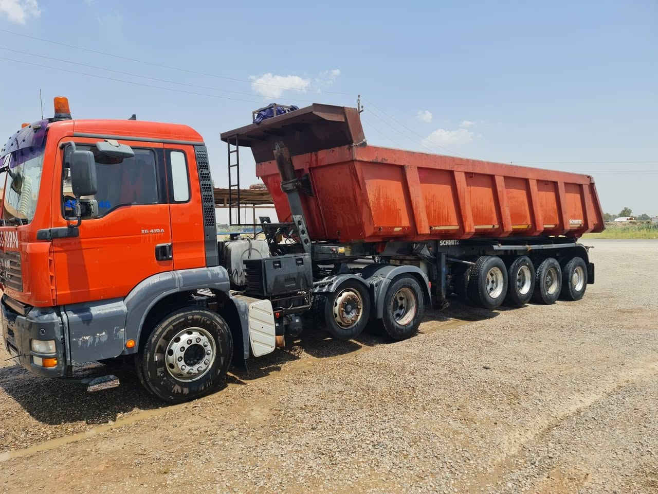 للبيع 🛑🛑🛑  
موديل   ٢٠٠٣
 بم ونوزل مكينه ٤١٠ نقصهه زوجين تاير فقط ذرعتهه ٢٧ بدون فطر سياره مكفوله
أرجو الاستفسار اتصل على ارقم  
***********
***********

