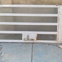 باب حديد للبيع الطوج 205 والعرض93 مكاني بغداد البلديات الرقم 077306880...
