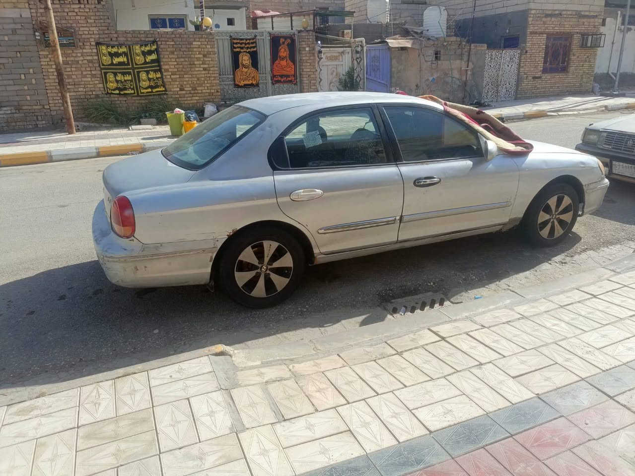 سلام عليكم سياره سوناته موديل 2000 سياره جاهزه تخم تاير تبريد خير من الله كرهبايات جاهزه مانقصه اي شي جاهزه الشارع رقم بغداد تحويل ثاني يوم راعيه يمي قريب عليه ابو السنويه وباقي التفاصيل يتصل عله هاذه الرقم ‏‪***********‬‏
