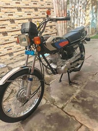 دراجه للبيع السعر 450الموشراي لايتصل رجاء الدراجه مكفوله 07812957791