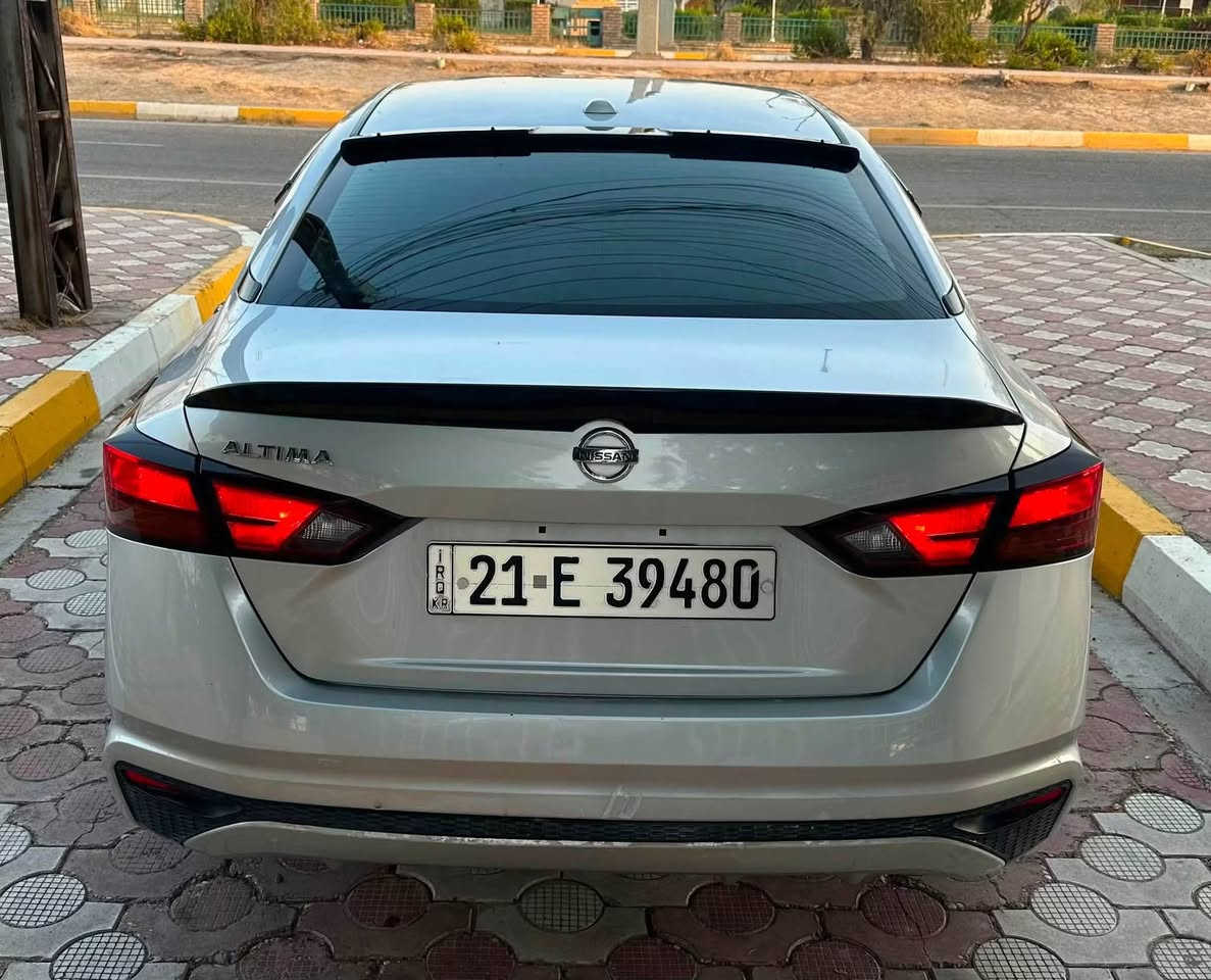 للبيع التيما 
السعر 126 مجال بسيط
*********** 
موديل 2020 
الون سلفر 
تحكم ستيرن 
تثبيت سرعه 
شاشه لمس 
 كاميرا خلفي 
بصمة تشغيل 
تشغيل عن بعد 
تبريد ثلج 
تايرات جديد
كير مكينه بشرط 
سونار ورقم الشاصي بلمنشور 
جاملغ بونيد بدون دواخل 
مكان سياره ديالى خانقين
